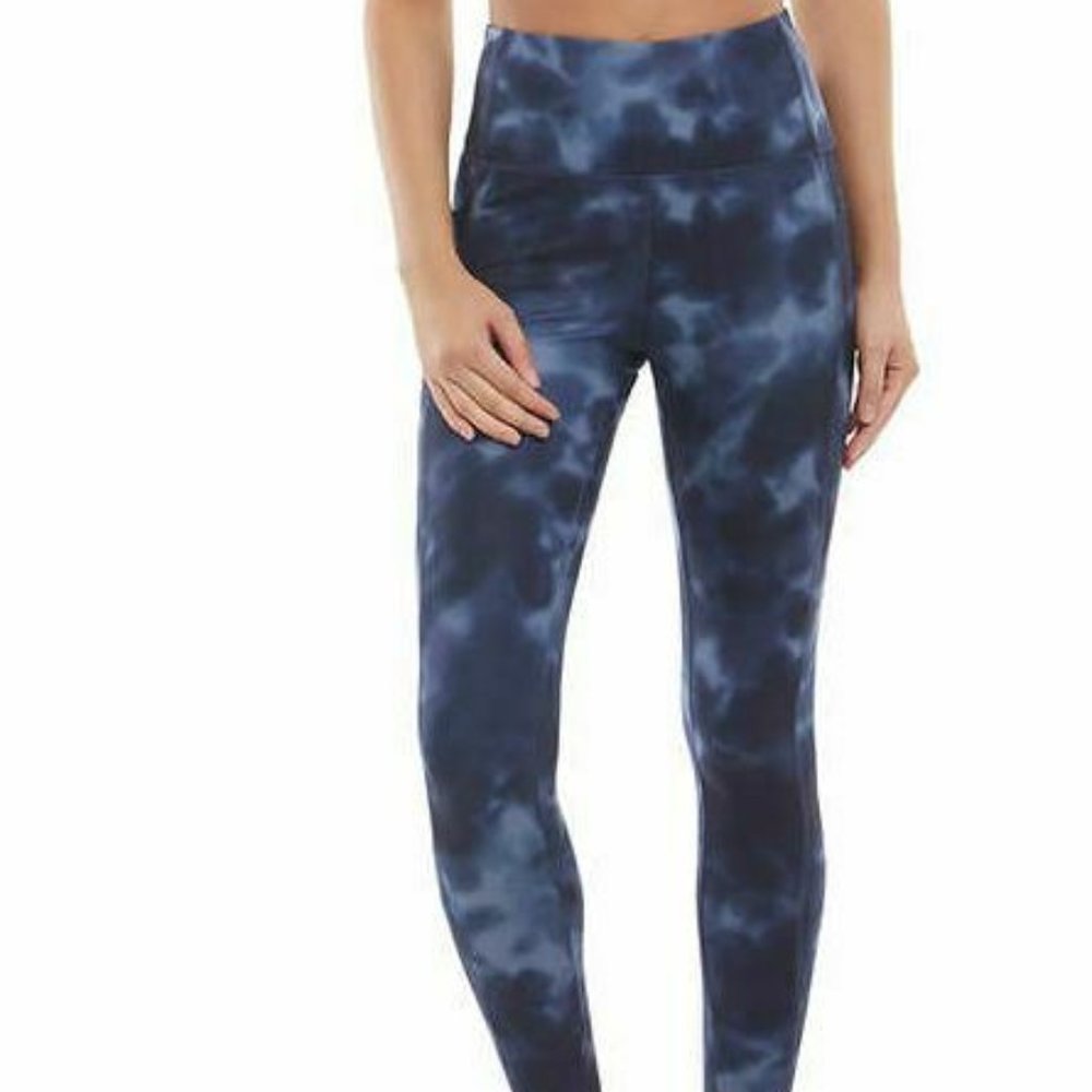 Danskin Women's Super Soft 7/8 Legging Navy Wash. NWT